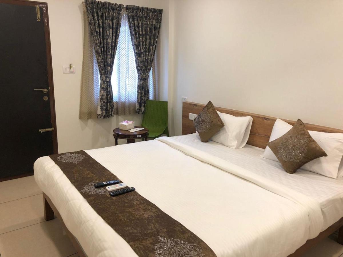 Hotel Amulya Regency 벵갈루루 외부 사진